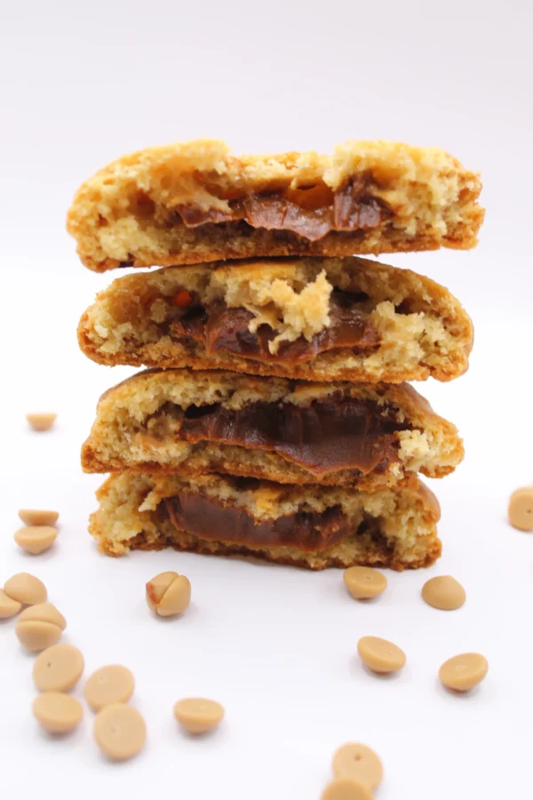 Cookies xxl rellenas de dulce de leche