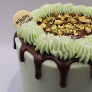 Tarta de pistacho y chocolate
