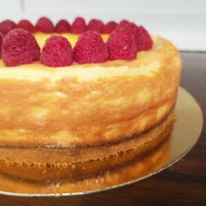 Cheesecake con Crema Inglesa de Limón