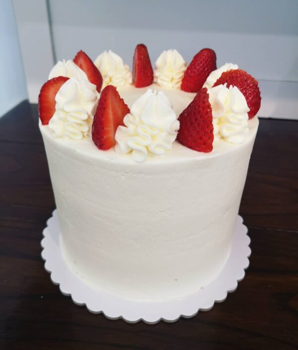 Tarta de Fresas con Nata