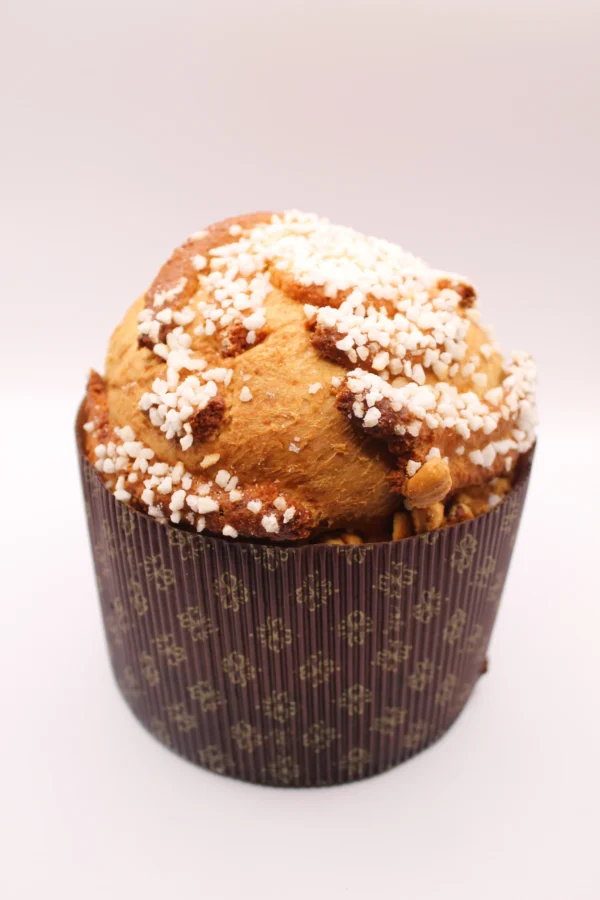 Panettone de Chocolate Gold y Avellanas Caramelizadas
