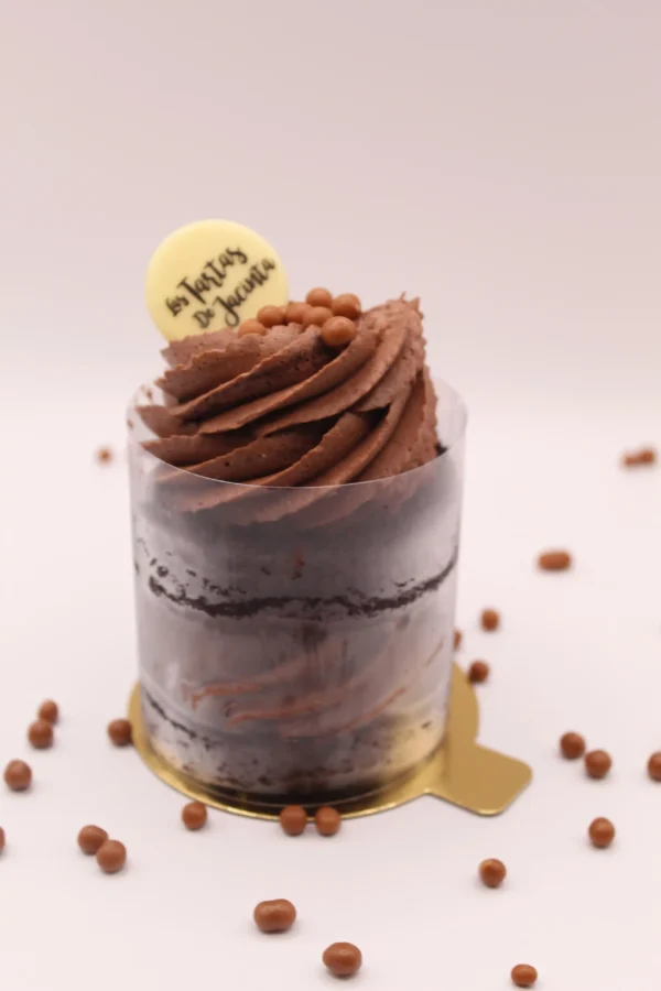 Tarta individual de muerte por chocolate